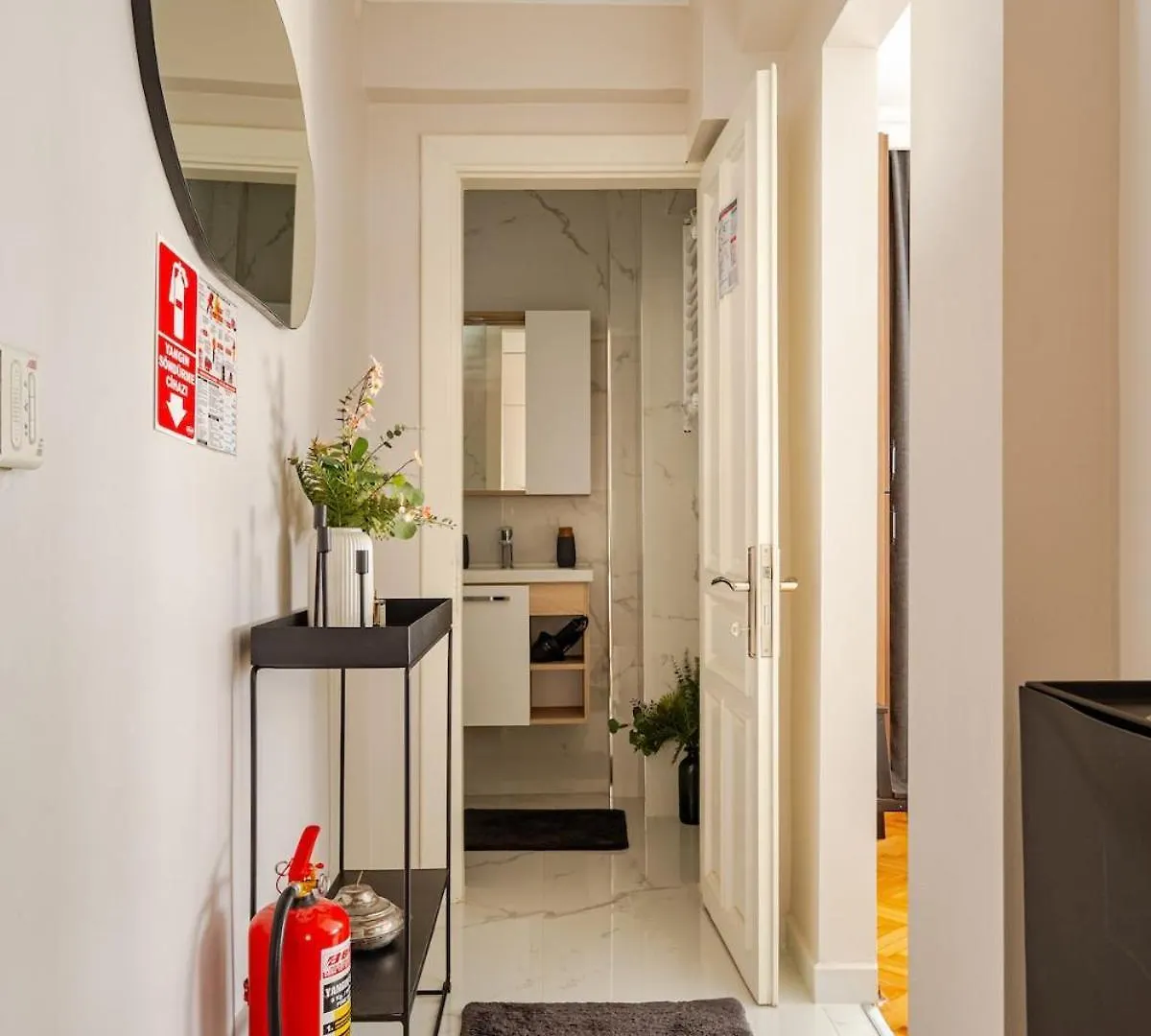 아파트 Charming Bagdat Avenue Hideaway, Near Marina 이스탄불 터키